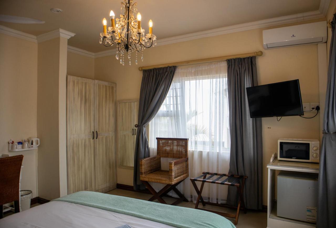 305 Guest House Amanzimtoti Exterior photo